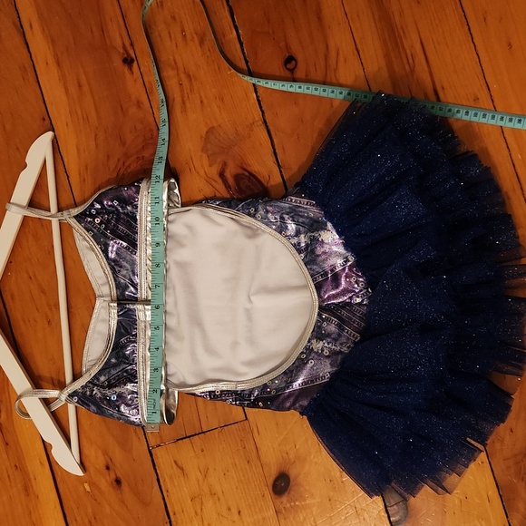 Dance Costume - Picture 7 of 8